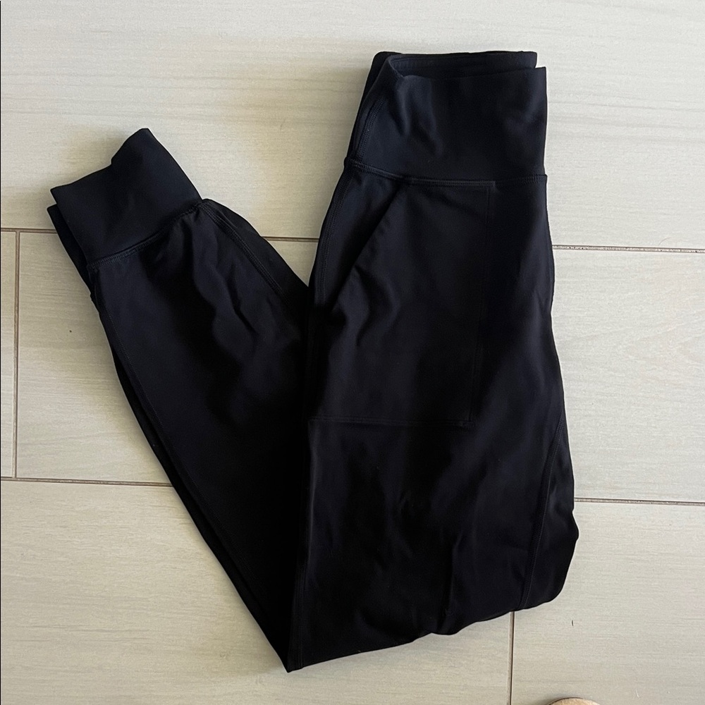 Lululemon joggers with pockets